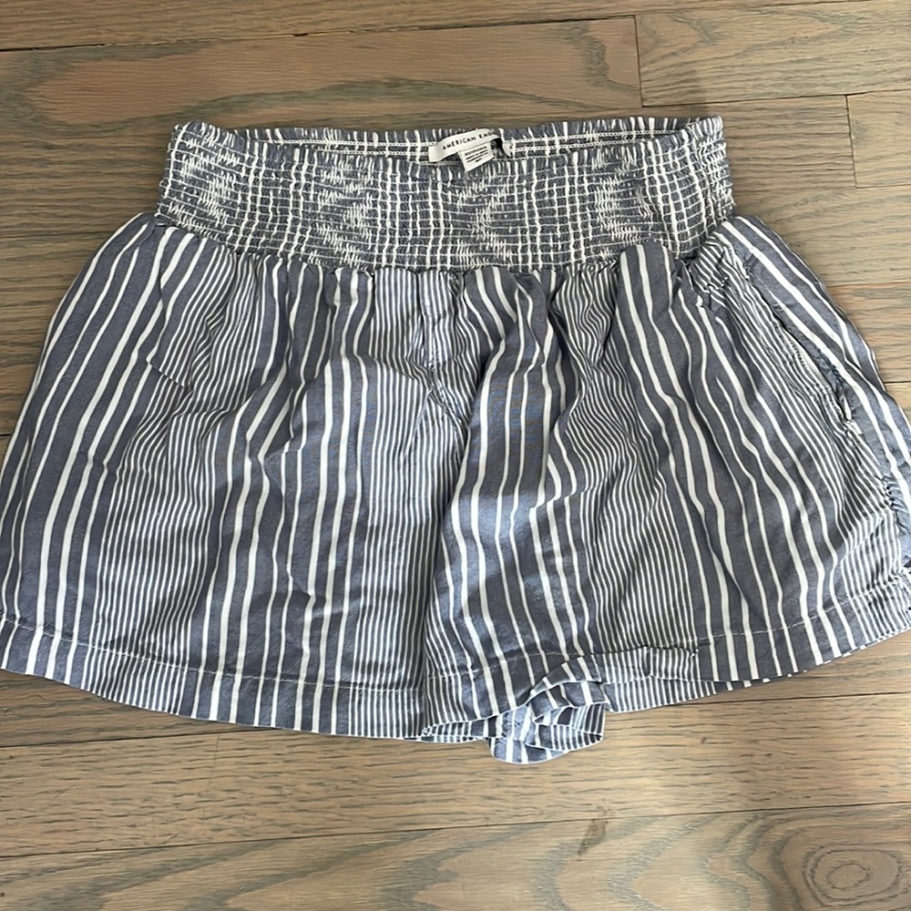 American Eagle XS women’s shorts